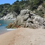 Casa Luna En Playa De Santa Maria De Llorell Tossa De Mar