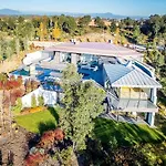 Luxurious Golf Villa La Vinya 5